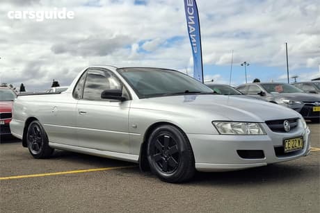 Silver 2005 Holden UTE Ute Tray VZ R