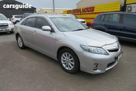 Silver 2010 Toyota Camry Sedan Hybrid