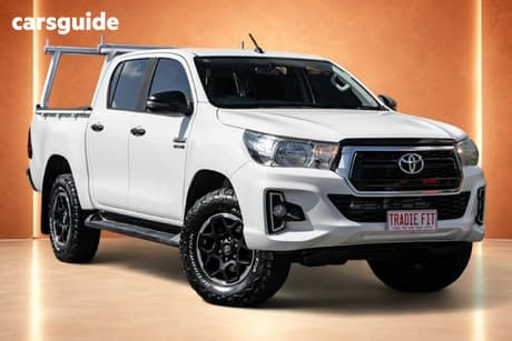 White 2019 Toyota Hilux Double Cab Pick Up Sr (4X4)
