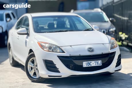 White 2009 Mazda 3 Sedan Maxx