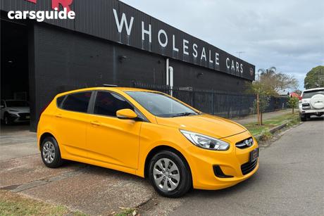 Yellow 2016 Hyundai Accent Hatchback Active