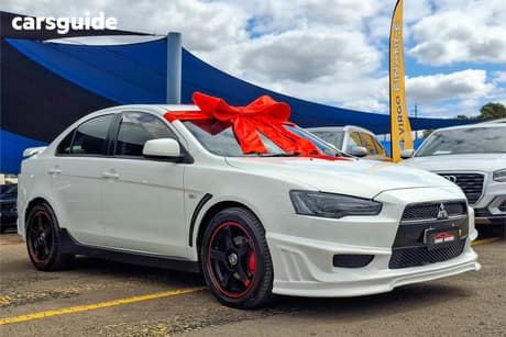 White 2011 Mitsubishi Lancer Sedan Es