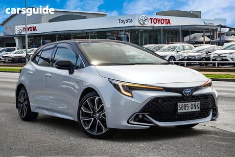 White 2024 Toyota Corolla Hatchback Zr Hybrid