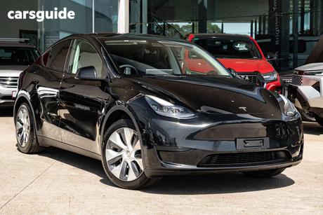 Black 2023 Tesla Model Y Wagon Rear-Wheel Drive