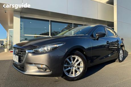 Grey 2017 Mazda 3 Sedan Maxx
