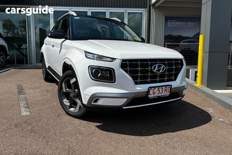 Black 2025 Hyundai Venue Wagon Elite (Black) Sunroof