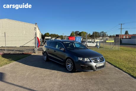 Grey 2009 Volkswagen Passat Wagon R36