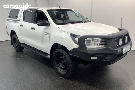 White 2016 Toyota Hilux Dual Cab Utility Sr (4X4)