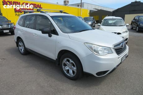 White 2013 Subaru Forester Wagon 2.5I