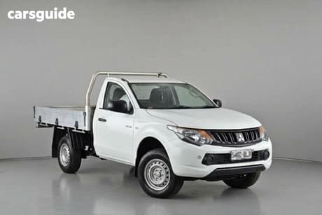 White 2016 Mitsubishi Triton Cab Chassis Glx