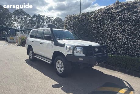 White 2020 Toyota Landcruiser Wagon Lc200 Gx (4X4)