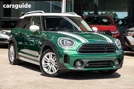 Green 2023 Mini Countryman Wagon Cooper Classic