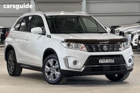 White 2023 Suzuki Vitara Wagon Beat
