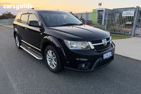 Black 2014 Fiat Freemont Wagon