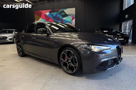 2022 Alfa Romeo Giulia Sedan Veloce