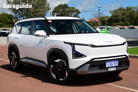 White 2025 Kia EV5 Wagon Air 2Wd Sr