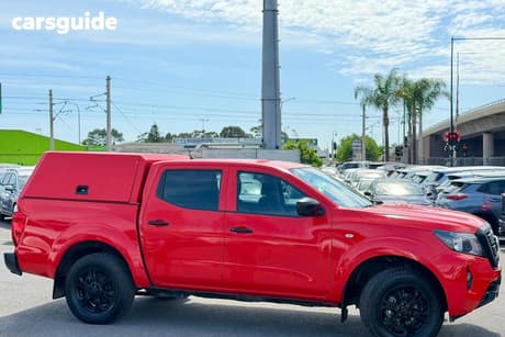 Red 2022 Nissan Navara Dual Cab Pick-up Sl (4X2)