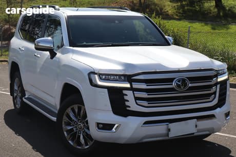 White 2023 Toyota Landcruiser Wagon Lc300 Sahara Zx (4X4)