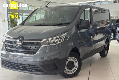 Grey 2026 Renault Trafic Van L1 Swb Pro