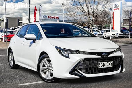 White 2021 Toyota Corolla Hatchback Ascent Sport
