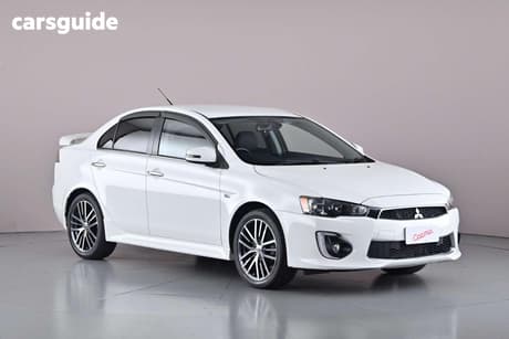 White 2016 Mitsubishi Lancer Sedan Ls
