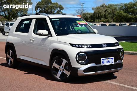 White 2025 Hyundai Inster Wagon 2Wd (49Kwh)