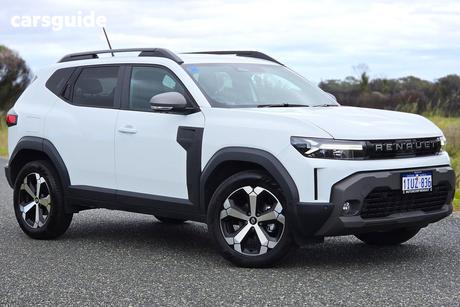 White 2025 Renault Duster Wagon Techno (4X2)