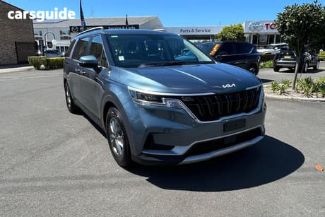 Blue 2024 Kia Carnival Wagon S