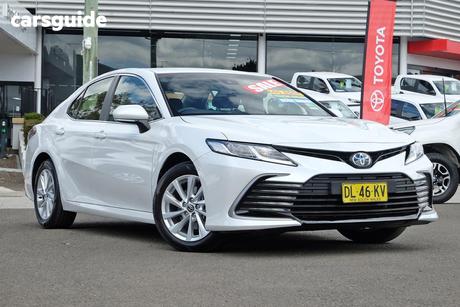 White 2024 Toyota Camry Sedan Ascent