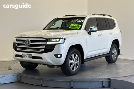 White 2022 Toyota Landcruiser Wagon Lc300 Sahara (4X4)