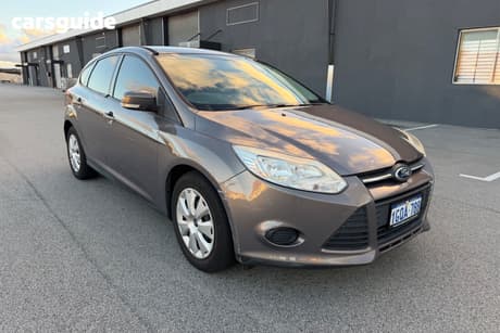 Bronze 2014 Ford Focus Hatchback Ambiente