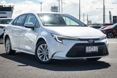 White 2025 Toyota Corolla Sedan Sx Hev