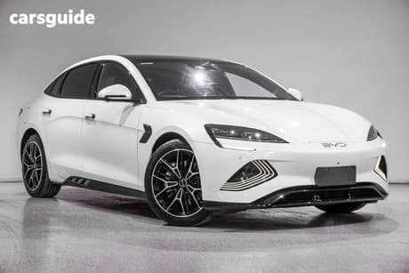 White 2025 BYD Seal Sedan Premium