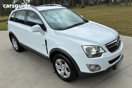 White 2011 Holden Captiva Wagon 5 (Fwd)