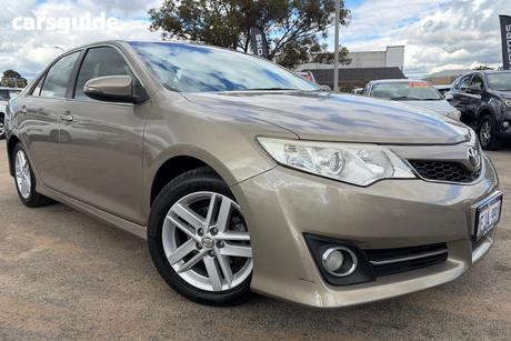 Bronze 2013 Toyota Camry Sedan ATARA R