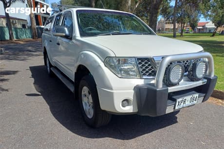 White 2007 Nissan Navara Dual Cab Pick-up St-X (4X4)