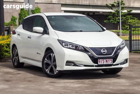 White 2019 Nissan Leaf Hatchback Nismo