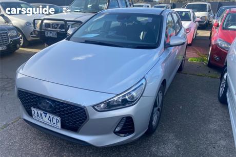 Silver 2018 Kia RIO Hatchback S