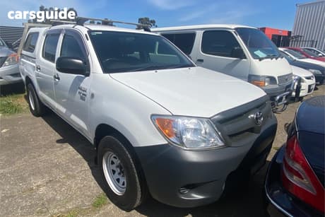 White 2007 Toyota Hilux Dual Cab Pick-up Workmate