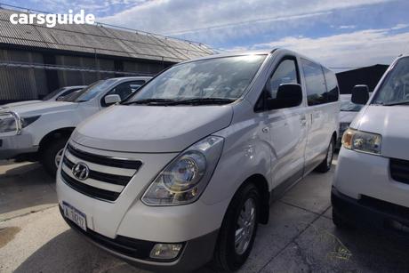 White 2016 Hyundai Imax Wagon