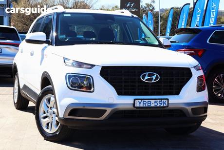 White 2023 Hyundai Venue Wagon