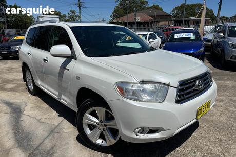 White 2010 Toyota Kluger Wagon Grande (Fwd)