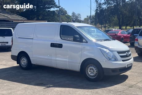 White 2015 Hyundai Iload Van