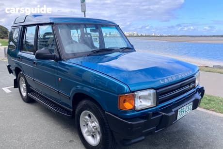 Blue 1998 Land Rover Discovery Wagon Se (4X4)
