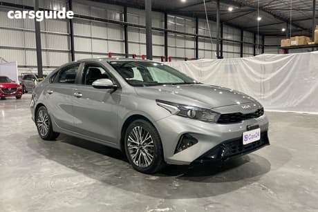Silver 2024 Kia Cerato Sedan Sport+