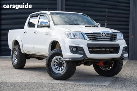 White 2011 Toyota Hilux Dual Cab Pick-up Sr5 (4X4)