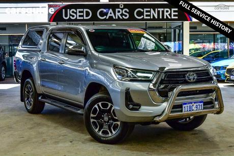 Silver 2023 Toyota Hilux Double Cab Pick Up Sr5 (4X4)