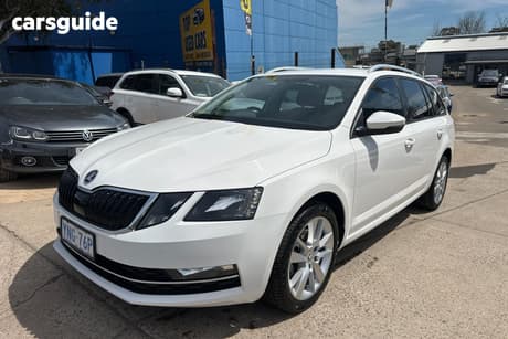 White 2019 Skoda Octavia Wagon 110 Tsi
