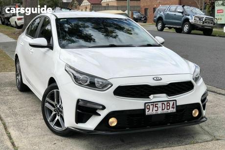 White 2018 Kia Cerato Hatchback Sport Safety Pack