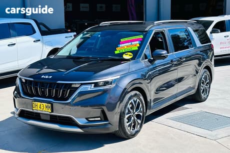 Grey 2023 Kia Carnival Wagon Sli